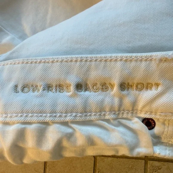 American Eagle 8” Dreamy Drape Stretch Low-Rise Baggy Jort, white, size 8 - Picture 7 of 9